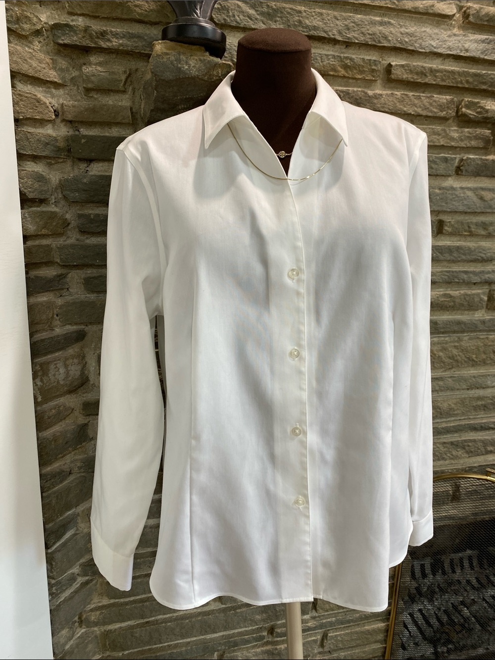 Kasper White Dress Shirt Classic Button collar long sleeve business work career